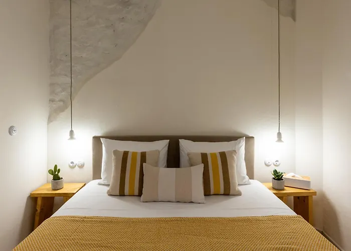 Capella Skiathos, Residences *